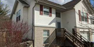 Spacious, corner lot 3-bedroom, 2-bath duplex in Iowa City Gallery 1