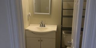 912 Oak Street - 1 Gallery 10