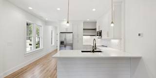 512 Ralph McGill Boulevard Northeast - 4 Gallery 6