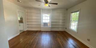 3bed/1bath House - Two Blocks from Campus Gallery 4