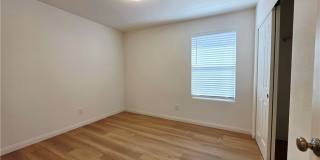 5735 Holbeche Street Gallery 16