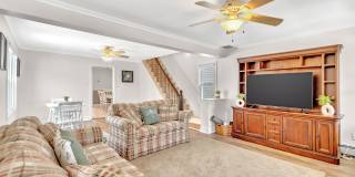 320 Ocean Park Avenue Gallery 9