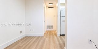 421 NE 1st St Gallery 3