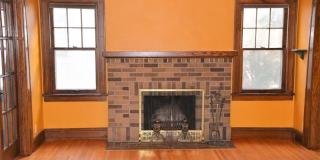 Cute 3 bedroom - Non-Duplex House In Como for June 2026! Gallery 4