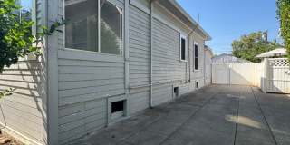 Available now! 2bed/1.25bath Close to Downtown Lodi Gallery 26