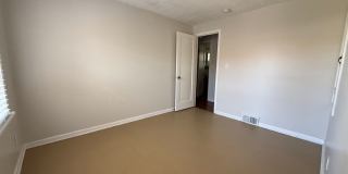 Audubon-Downriver Neighborhood 4 bedroom, 1 bath corner lot with large, fenced yard Gallery 11