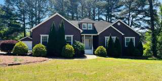 Wow! Stunning 4 bedroom 3 bathroom home in Sharpsburg! Must See! Gallery 1