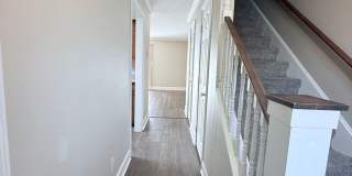 2 bedroom townhome in Oakwood, GA Gallery 3