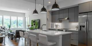 411 Fairpoint Street Gallery 9