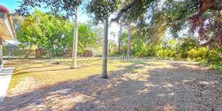 GULF GATE SARASOTA! OUTSTANDING 3 BEDROOM/2 BATH HOME WITH EXTRA LARGE YARD! Gallery 36