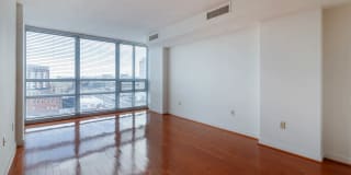 The Veridian Gallery 73