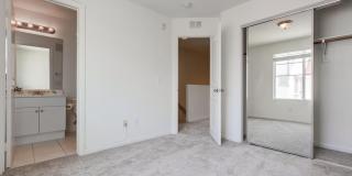 Available Now! Tri-Level 3 Bedroom 3.5 Bath Townhome!! Gallery 42