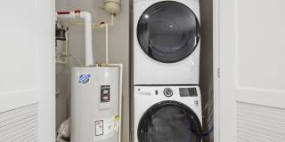 925 N FAIRFAX Street unit: 806 Gallery 21