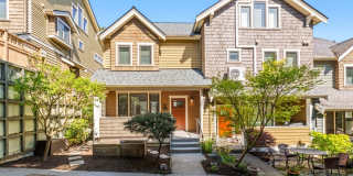3Bd/3Ba Seattle Townhouse Gallery 1