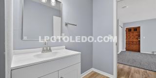 3348 Arlington Ave Gallery 12