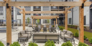 Pullman Pointe Gallery 38