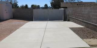 4 beds, 2 baths, 2 car garage . Boulder City RV parking Gallery 16