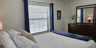 Seasonal Short-Term 2 Bedroom 2 Bathroom 2nd Floor Condo in Estancias of Capri Isles! Gallery 42