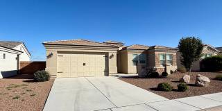 Beautiful 3-Bedroom Home in Gated Castle Rock Village with Community Pool & Fitness Center! Beautiful 3-Bedroom Home in Gated Castle Rock Village with Community Pool & Fitness Center! Gallery 1