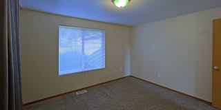 Price Drop!-Exceptional 2200 sq ft Three Bedroom 2 Bath Rambler in Fed Way - with A/C Gallery 23