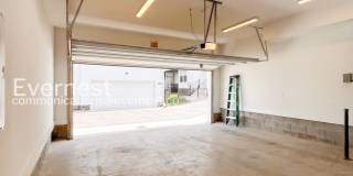 206 North 9th Street Gallery 34