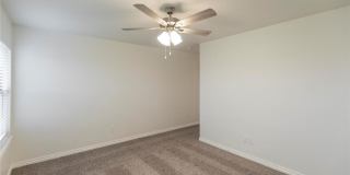 Beautiful 4 Bedroom 2 Bathroom Home in Cedar Lane Community with Storm Shelter (Neighborhood Pool and Park) Gallery 16