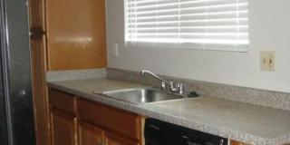 2 BEDROOM 1 BATH UPSTIARS UNIT WITH BALCONY FRONT AND BACK Gallery 6