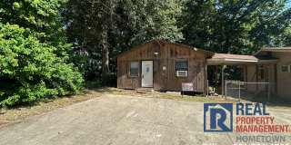 Welcome to 1402 Phillips Street – Affordable Living in the Heart of Arkadelphia! Gallery 1