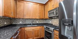 2118 W Rice Gallery 9