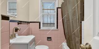 Charming Recently Renovated 3-Bedroom Bungalow in Detroit! Gallery 16