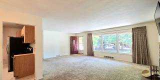 Sprawling 3 or 4-Bedroom House for Rent in a Great Wenatchee Neighborhood! W/D Included! Gallery 16