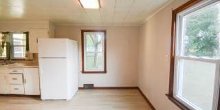 Private 2BR Austin MN Home on Quiet Dead‑End Gallery 13