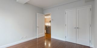 204 W 70th St Gallery 6