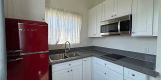 209 N Serrano Avenue 1/2 Gallery 2