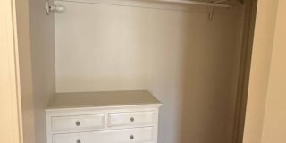 2br - 780ft2 - Prime location! One block to UCB Gallery 9