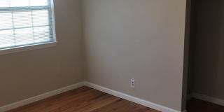 Recently remodeled home close to the park Gallery 5