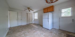 3-bedroom, 1-bath home with a fenced-in yard, located on Guerrant Street in Greensboro 3-bedroom, 1-bath home with a fenced-in yard, located on Guerrant Street in Greensboro Gallery 10
