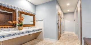 521 MANDALAY AVENUE Gallery 37