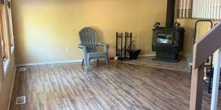 Spacious 4-Bedroom Home in Northpole Area! Spacious 4-Bedroom Home in Northpole Area! Gallery 29