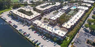 6709 N Kendall Dr Gallery 3