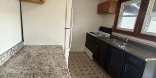 2423 Lincoln 1-3 Gallery 6