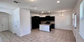Room in 3 Bedroom Home at Zodiac Ln Gallery 8