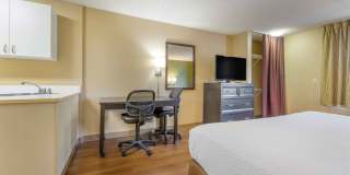 Suites Temecula - Wine Country Gallery 10