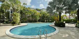 6884 N Kendall Dr Gallery 74
