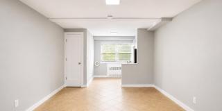 470 E Broadway Gallery 5