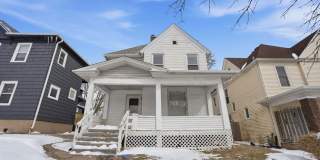 Spacious 4bed 2 bath home in Davenport Gallery 1