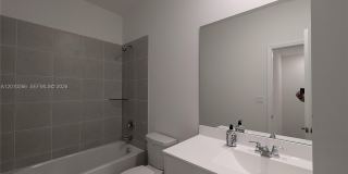 2628 SE 28 DR Gallery 28
