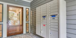 525 East Apartments Gallery 5
