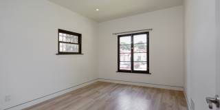 7223 Willoughby Ave Gallery 9