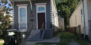 ***$500 Move-In Special*** SPACIOUS 3 BR/2 BA Rental in Mid-City with BACKYARD and DRIVEWAY (Section 8 not accepted) Gallery 1